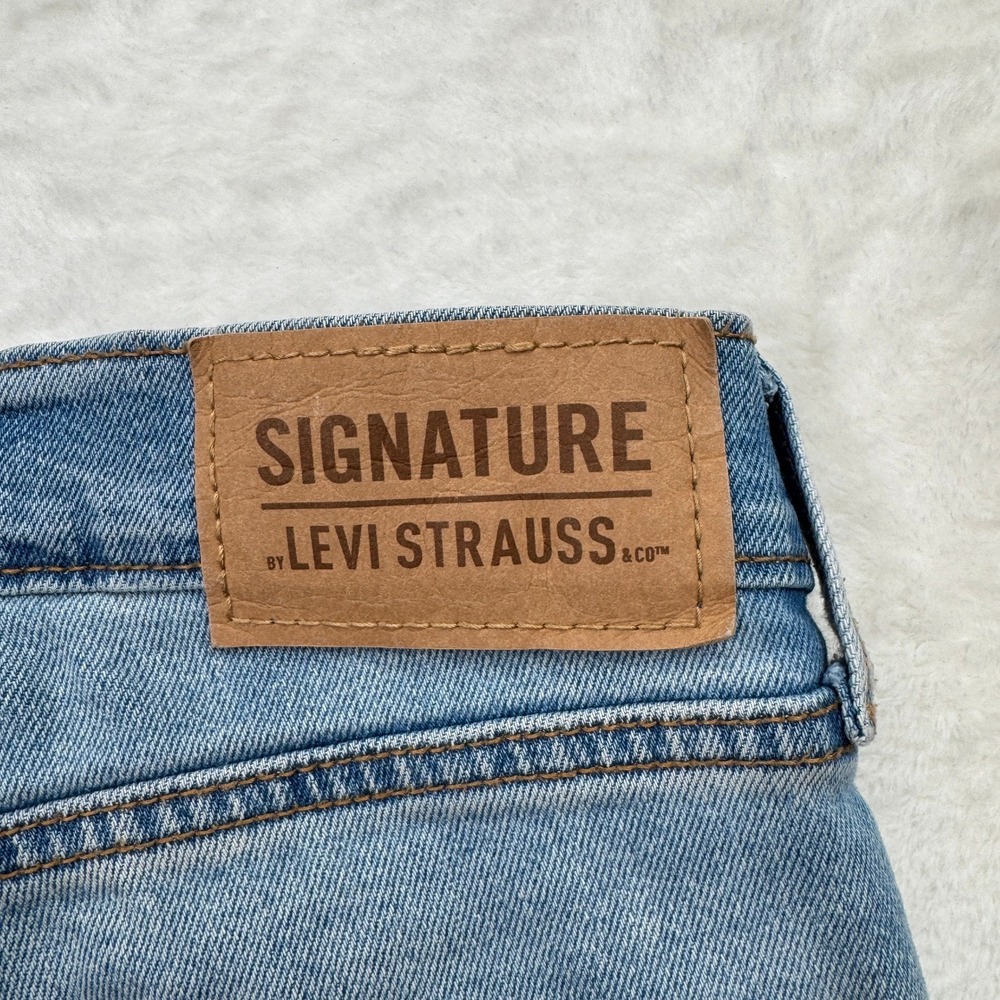 Signature by Levi Strauss Mens W32 L30 Light Wash Slim Fit Jeans - Picture 10 of 14